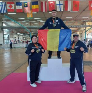 Clubul Sportiv Marin Marius Mihai Arte Marțiale Târgoviște a câștigat 11 medalii la Campionatul Mondial din Italia